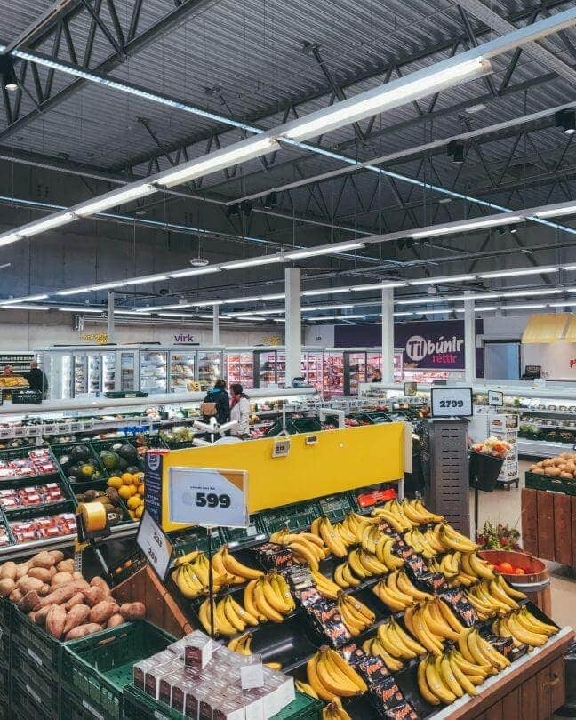 iceland route guide supermarket