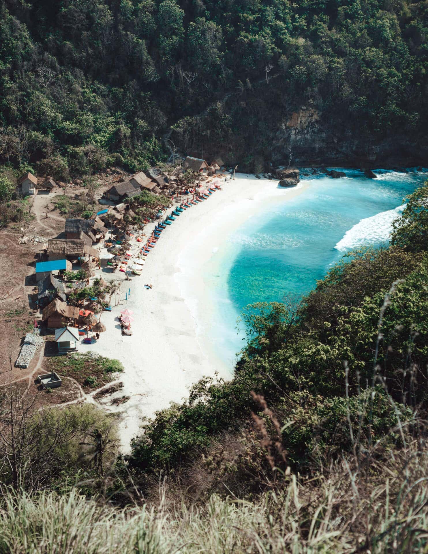 nusa penida trip atuh beach