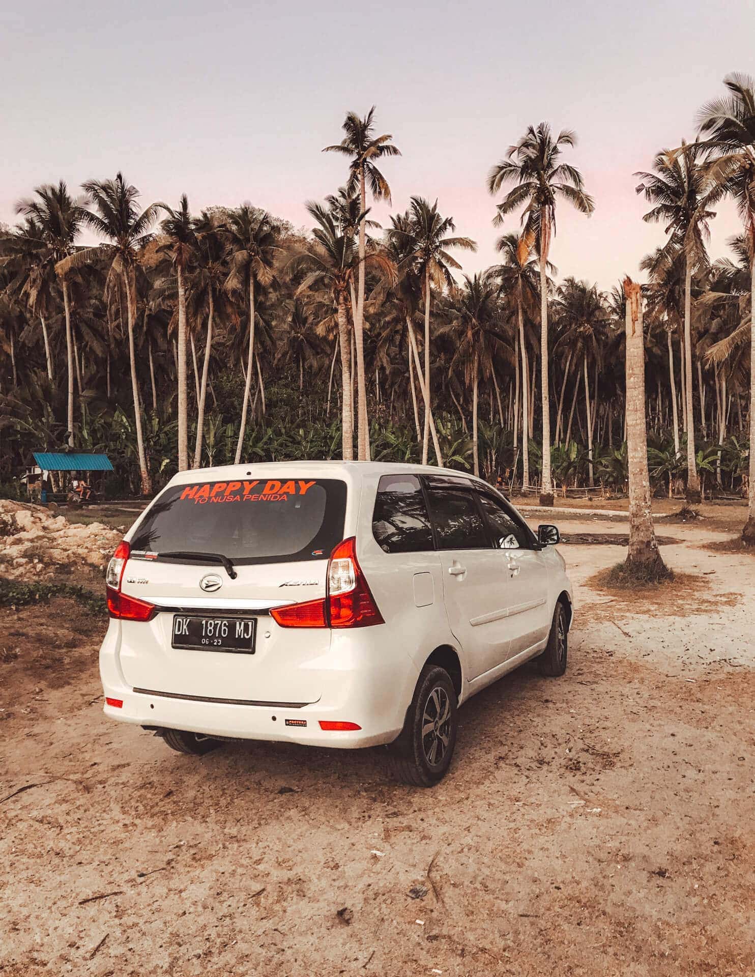 nusa penida trip transportation car