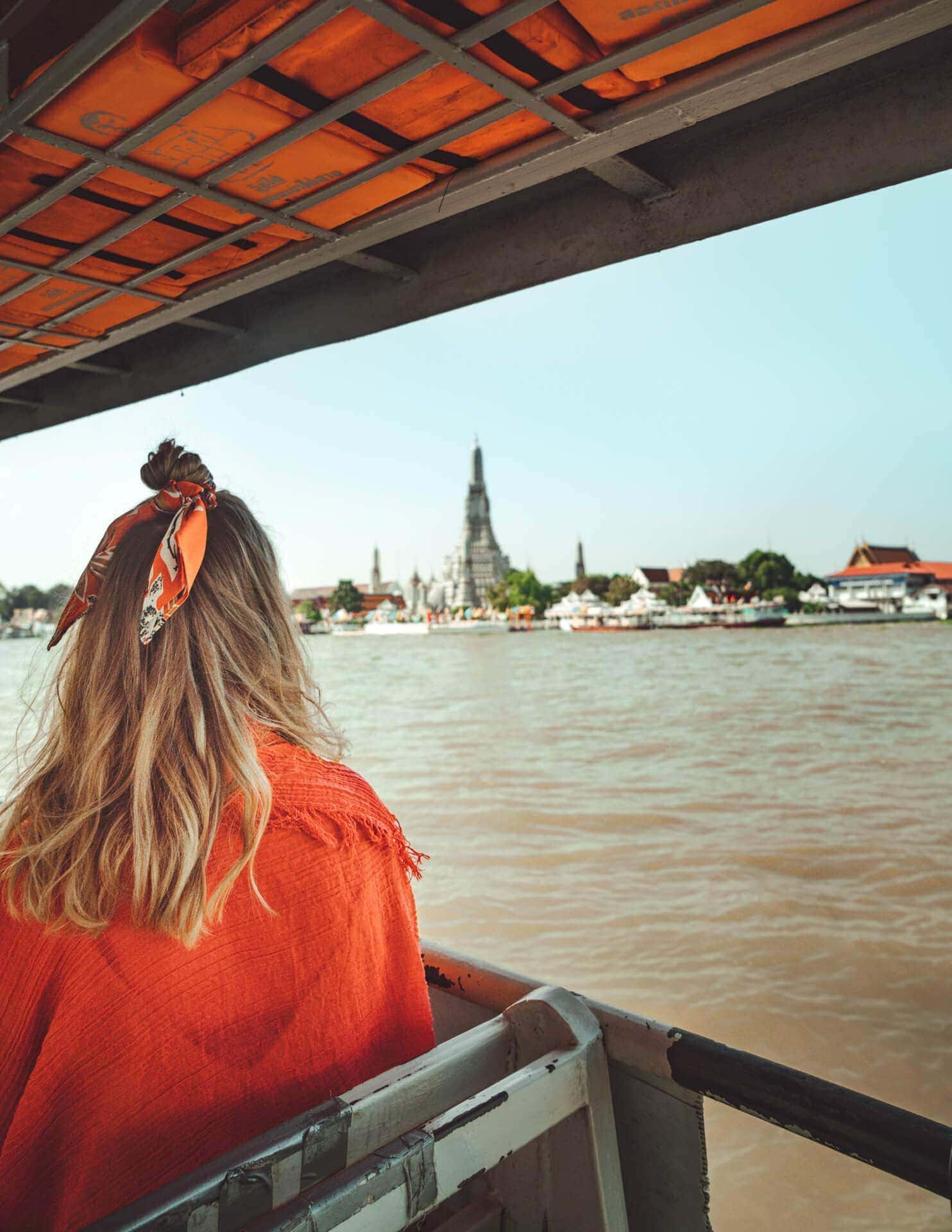 things to do bangkok ferry wat arun