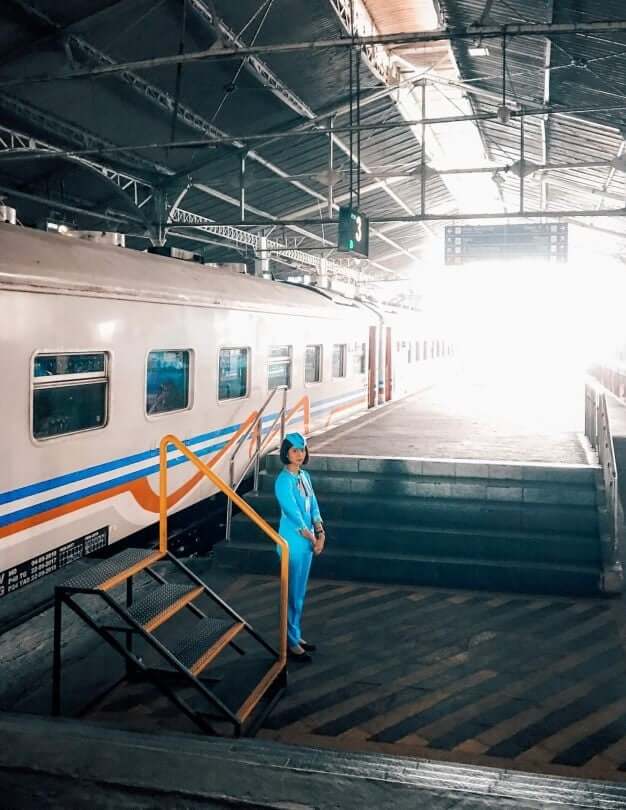 Indonesië route java bali flores malioboro trein