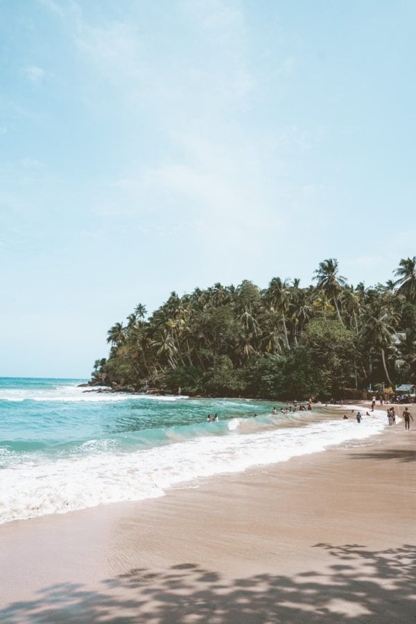 Hiriketiya Beach: Surf Spot of Sri Lanka (Dikwella) · Salt in our Hair