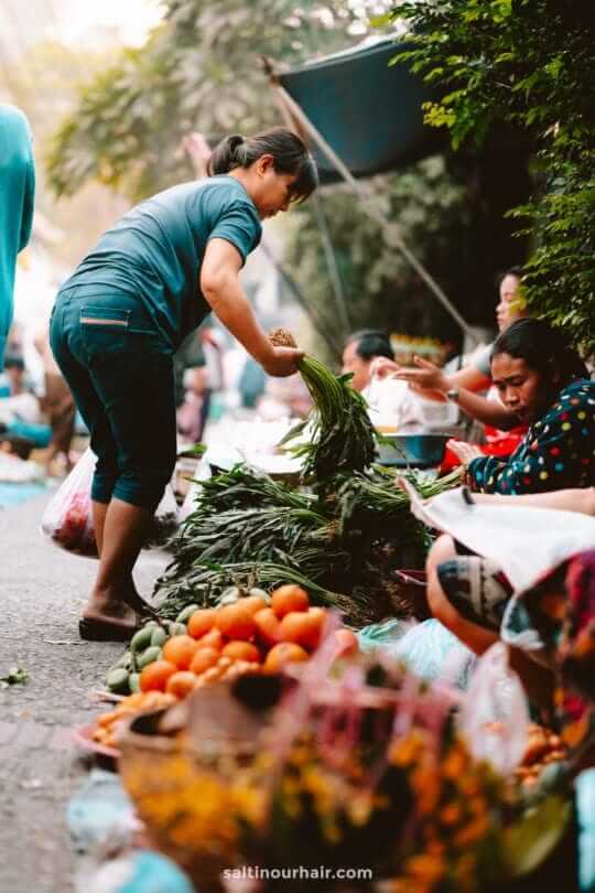 market laos