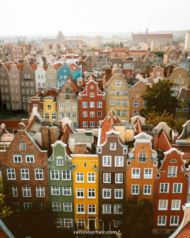 cheap places to travel gdansk poland colorful houses
