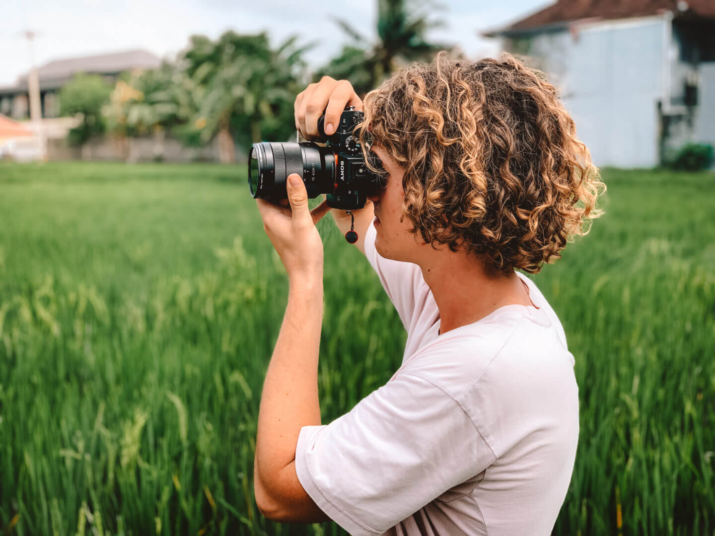 Best Camera For Travel in 2021 + Travel Camera Lenses