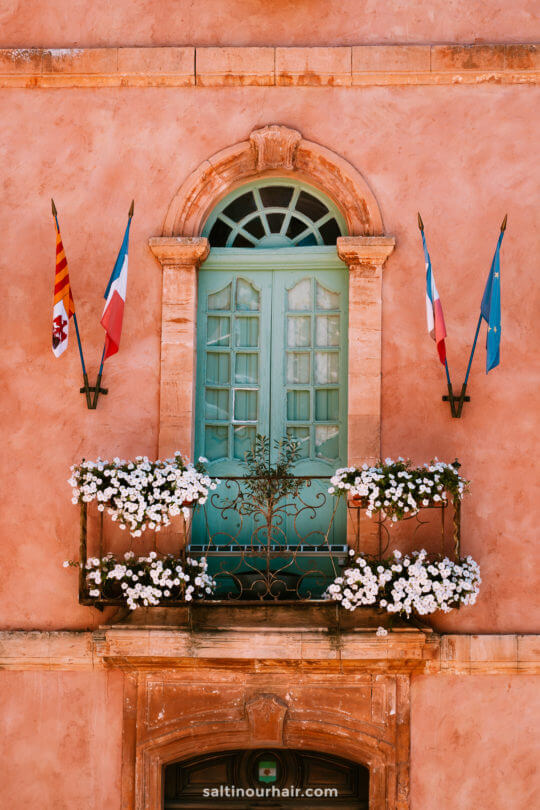 roussillon french houses