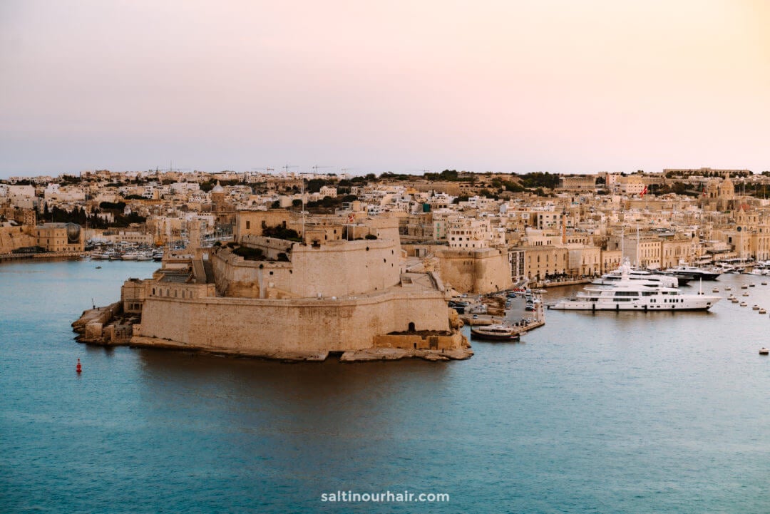 uitzicht op de grote haven van Valletta