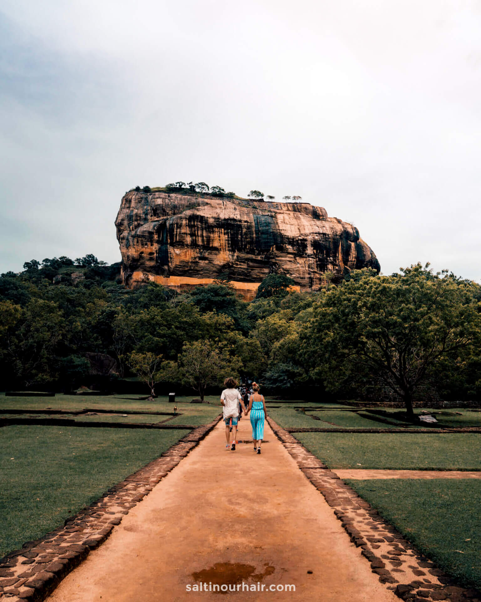 visit Sigiriya rock sri lanka