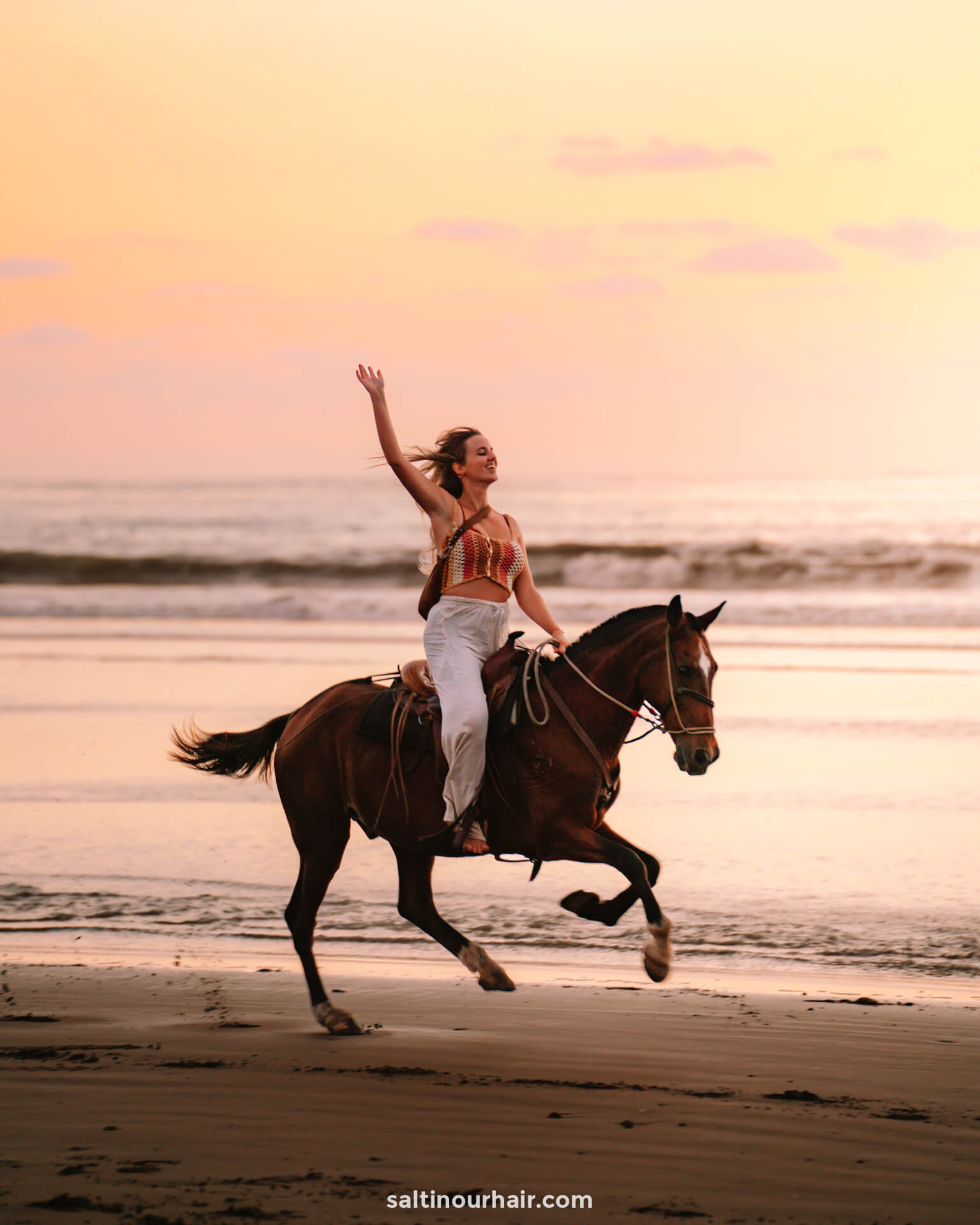 paardrijden strand zonsondergang costa rica