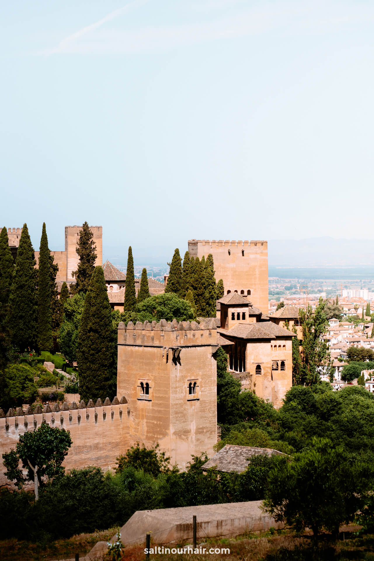 visit alhambra palace granada