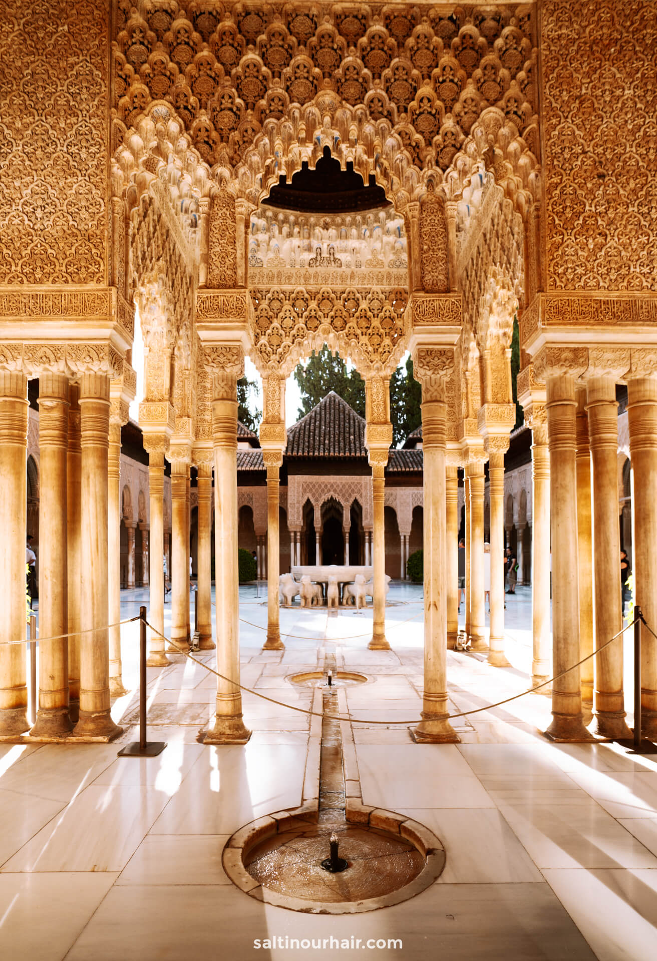 alhambra paleis spanje