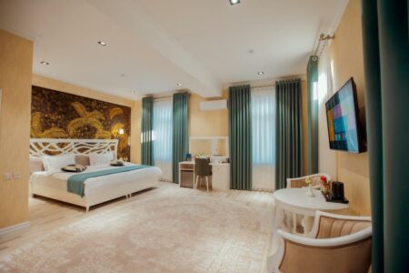 Silk Road Empire Hotel