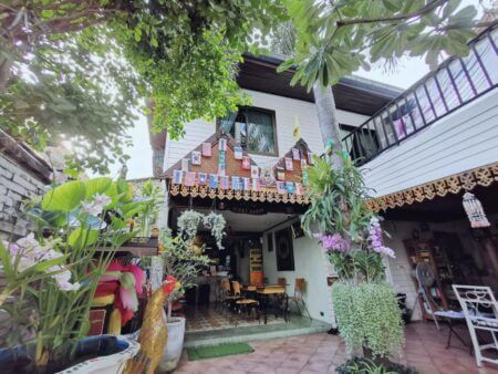 Tavee Guesthouse
