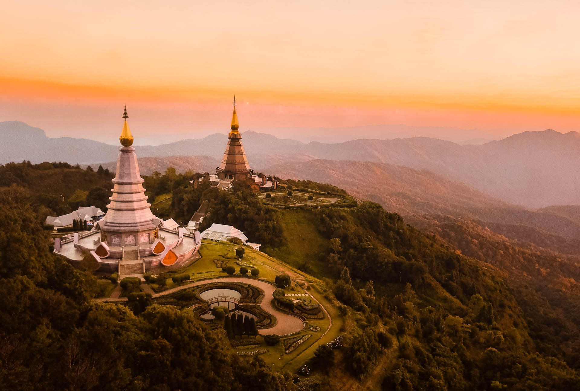thailand doi inthanon Royal Twin Pagodas sunrise
