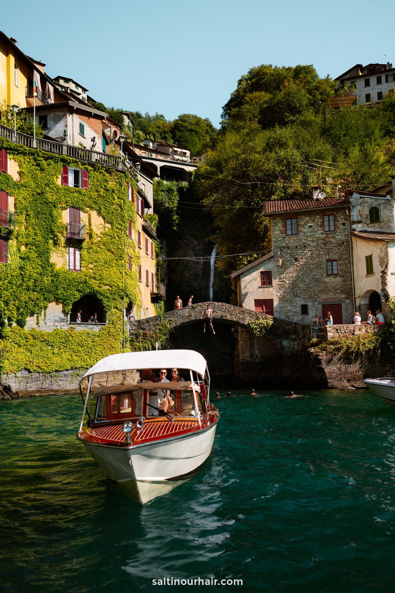 best things to do lake como rent a boat