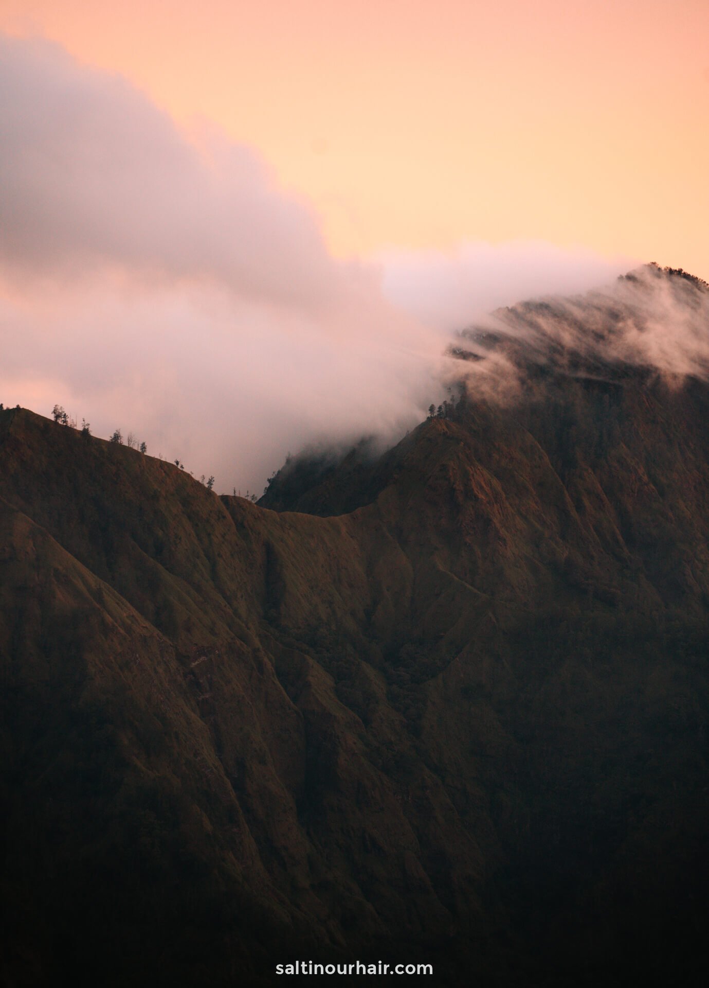 climb mount agung volcano bali sunrise