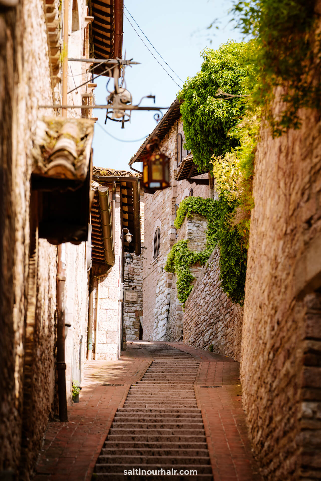assisi alleyways things to do perugia