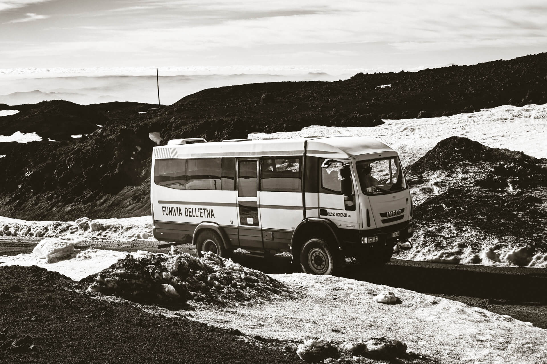 bus mount etna sicily