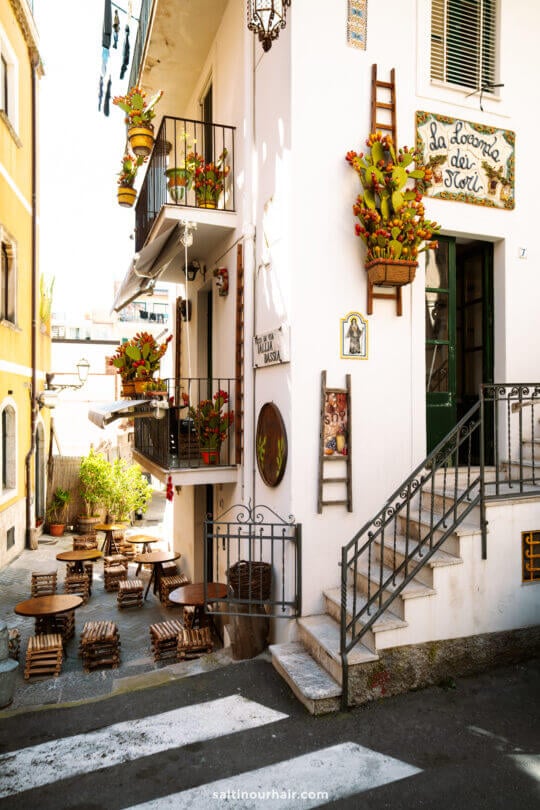 best restaurant taormina street sicily