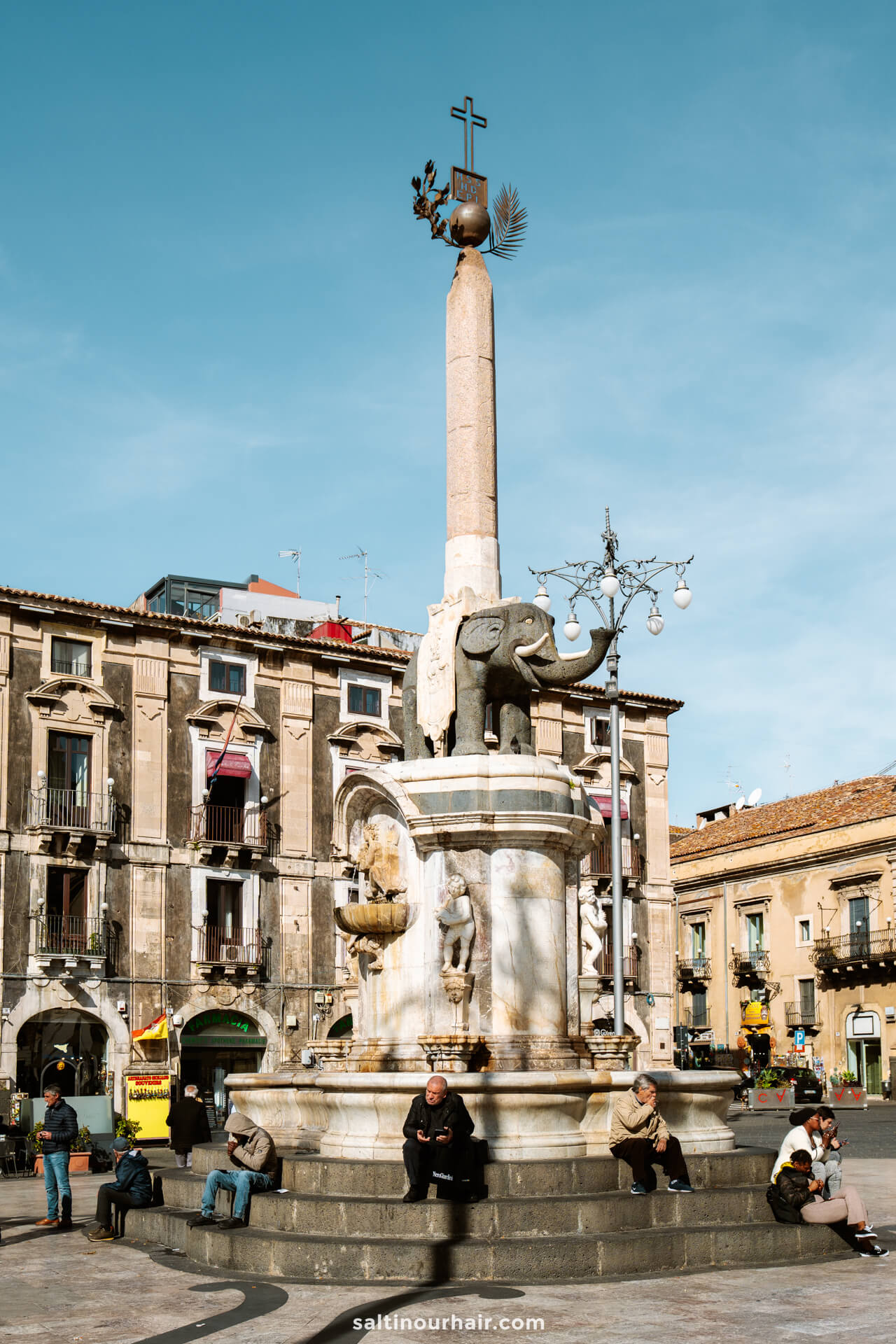 Best things to do in Catania - Fontana dell'Elefante