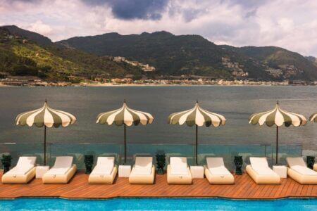 Atlantis Bay VRetreats