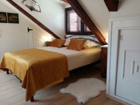 Apartments & Rooms Trogir 