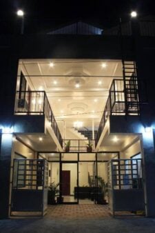 Luna Travellers Inn