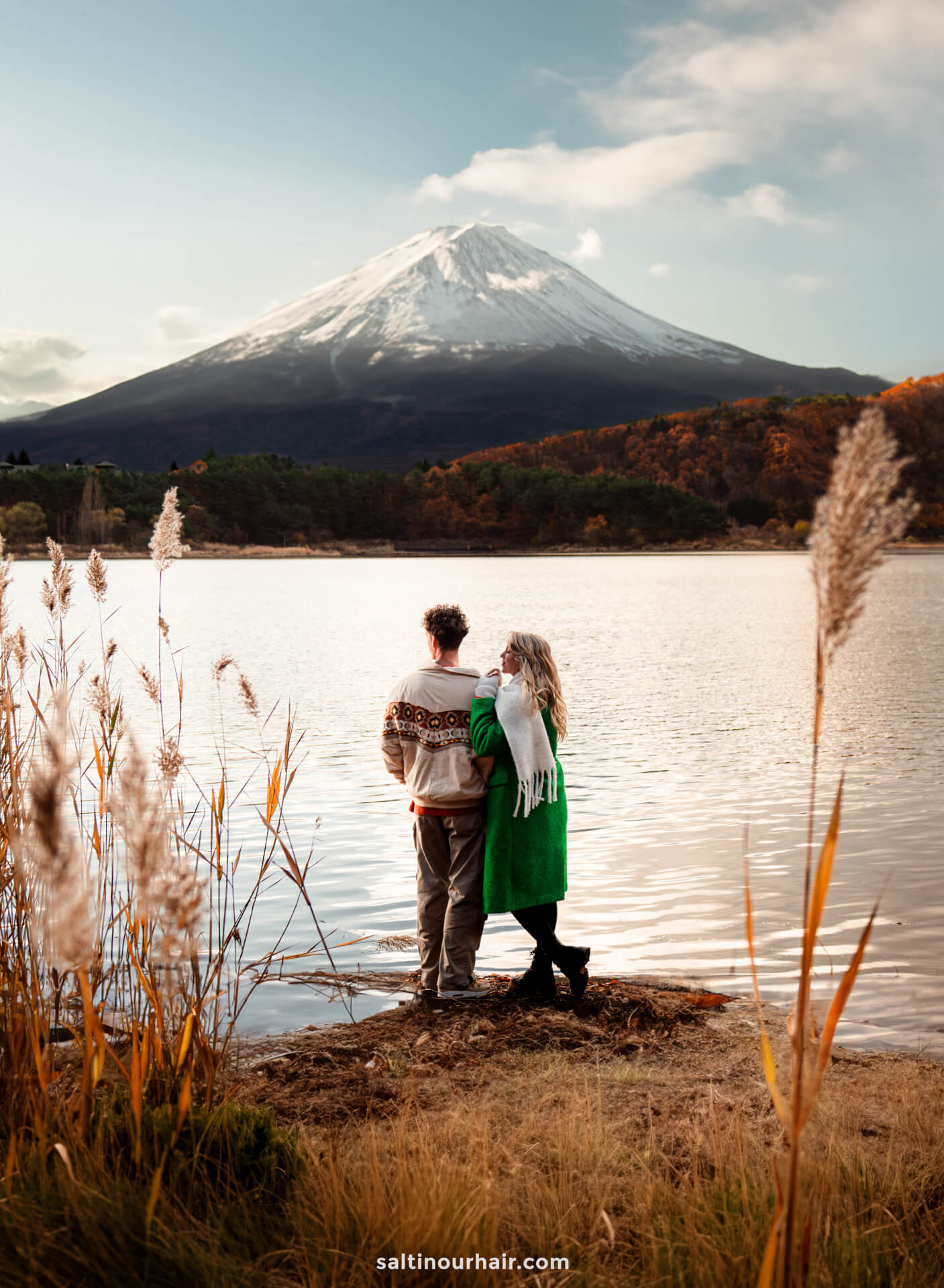 things to do around Mount Fuji couple 