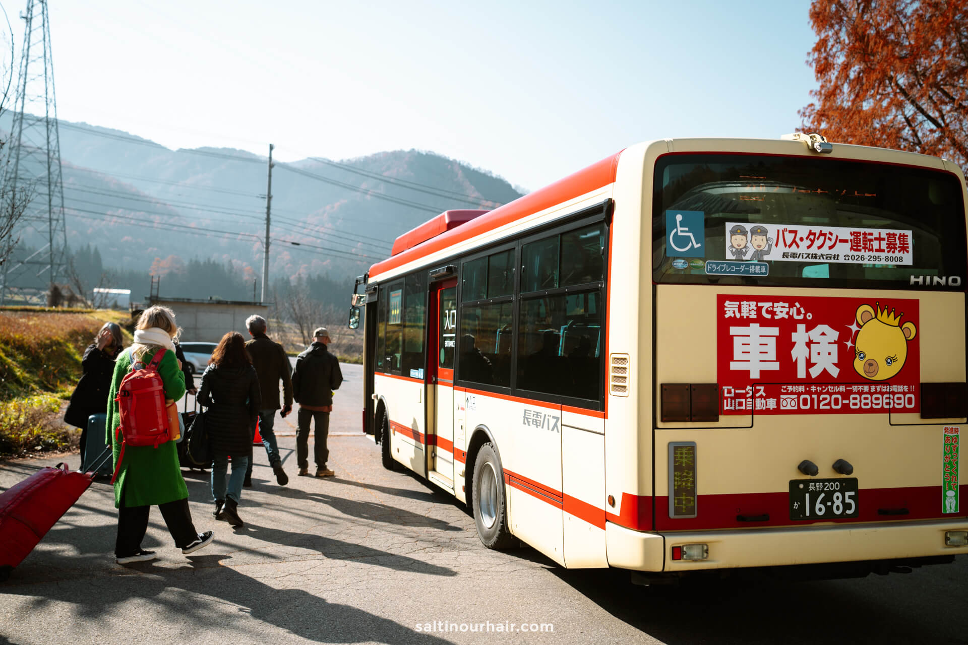 bus to snow monkey park japan
