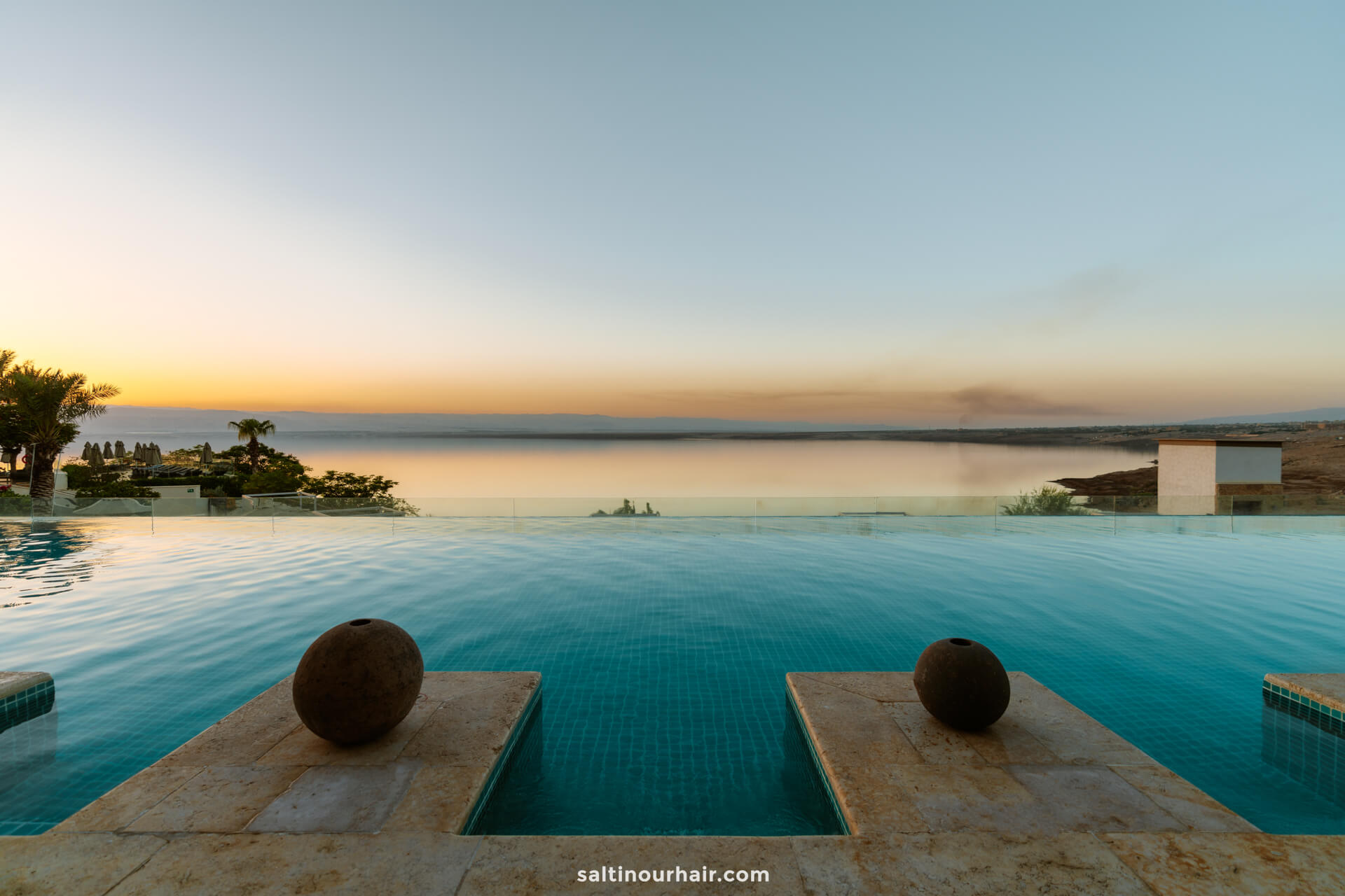 where to stay at the dead sea jordan