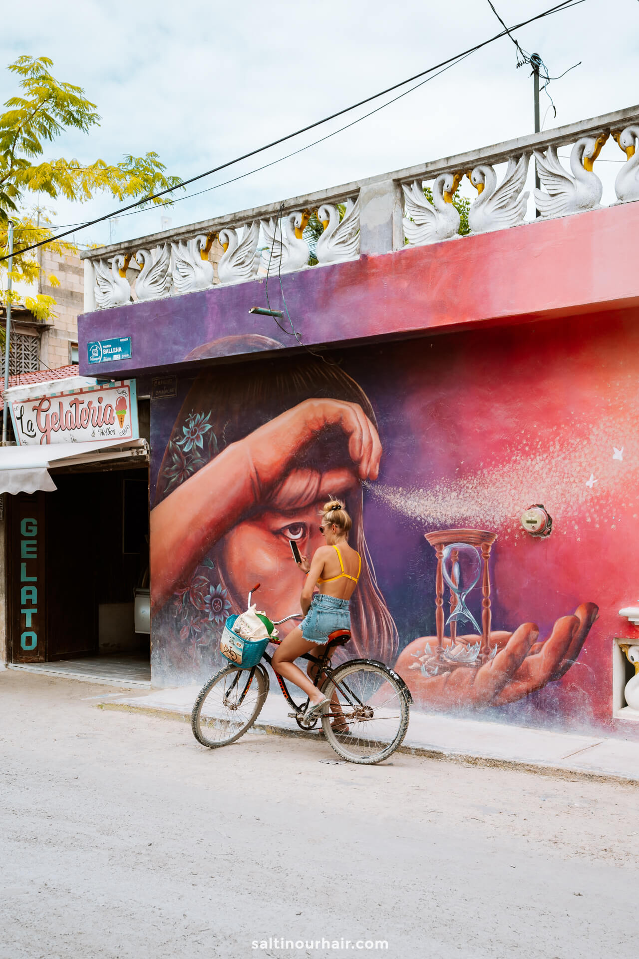 things to do Holbox Mexico street murals