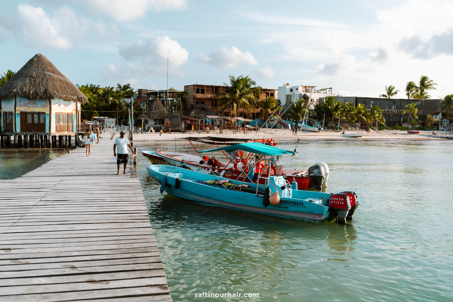 get to holbox Mexico by boat