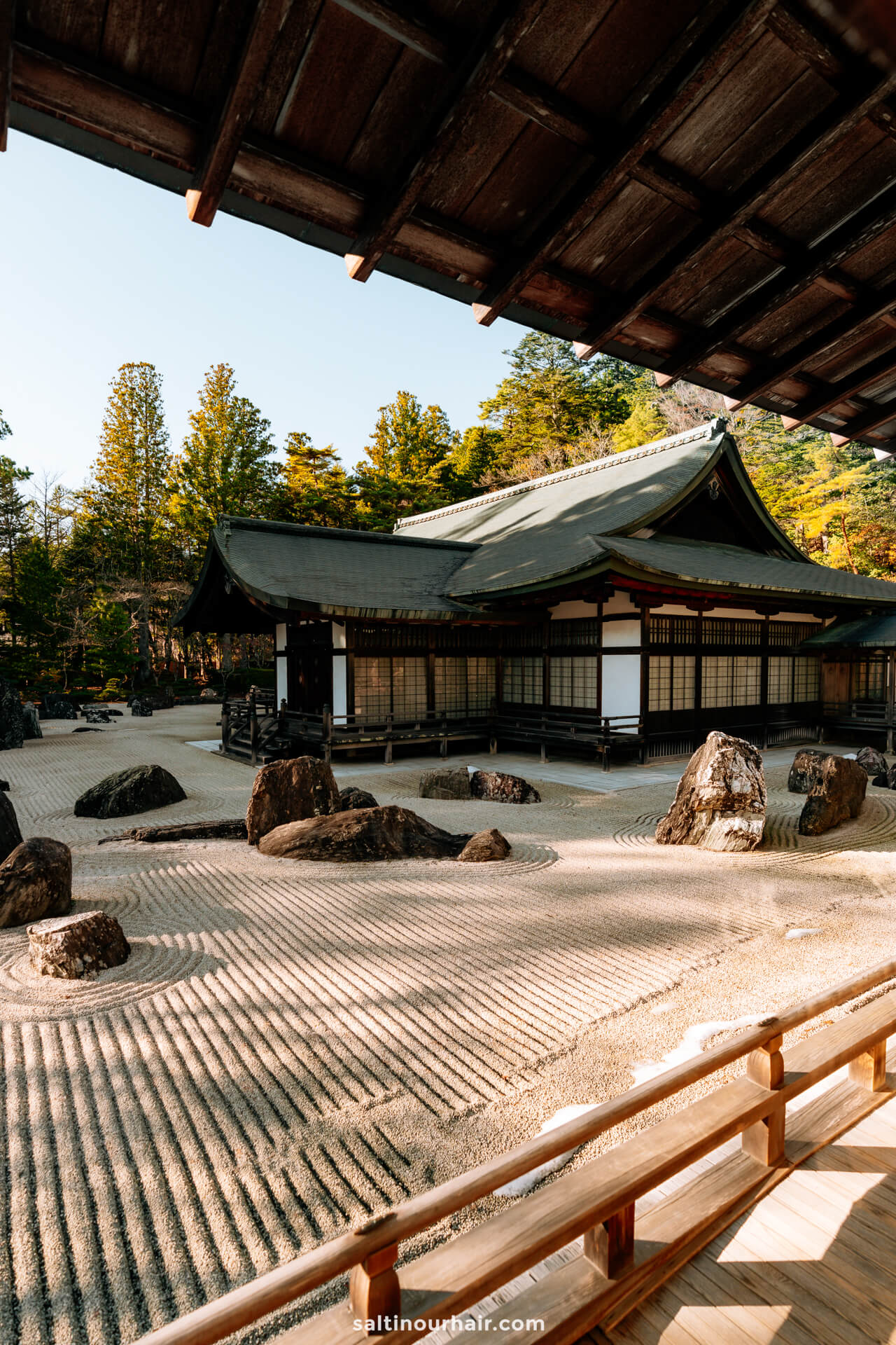 temple sand drawing koyasan Japan