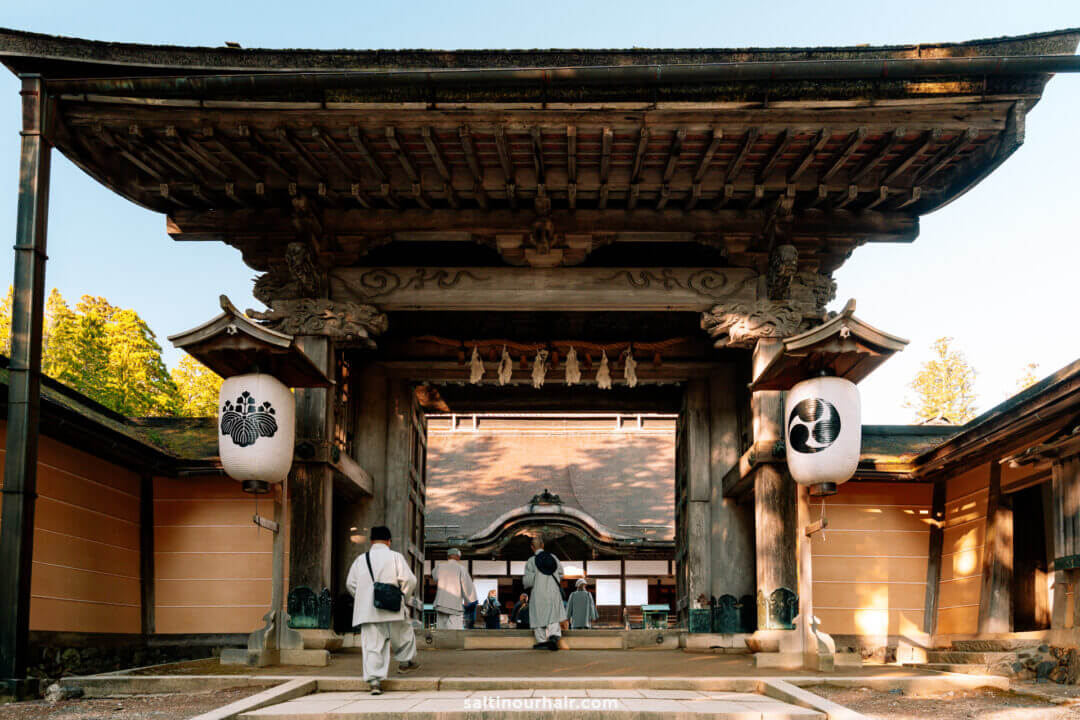 things to do koyasan japan temple