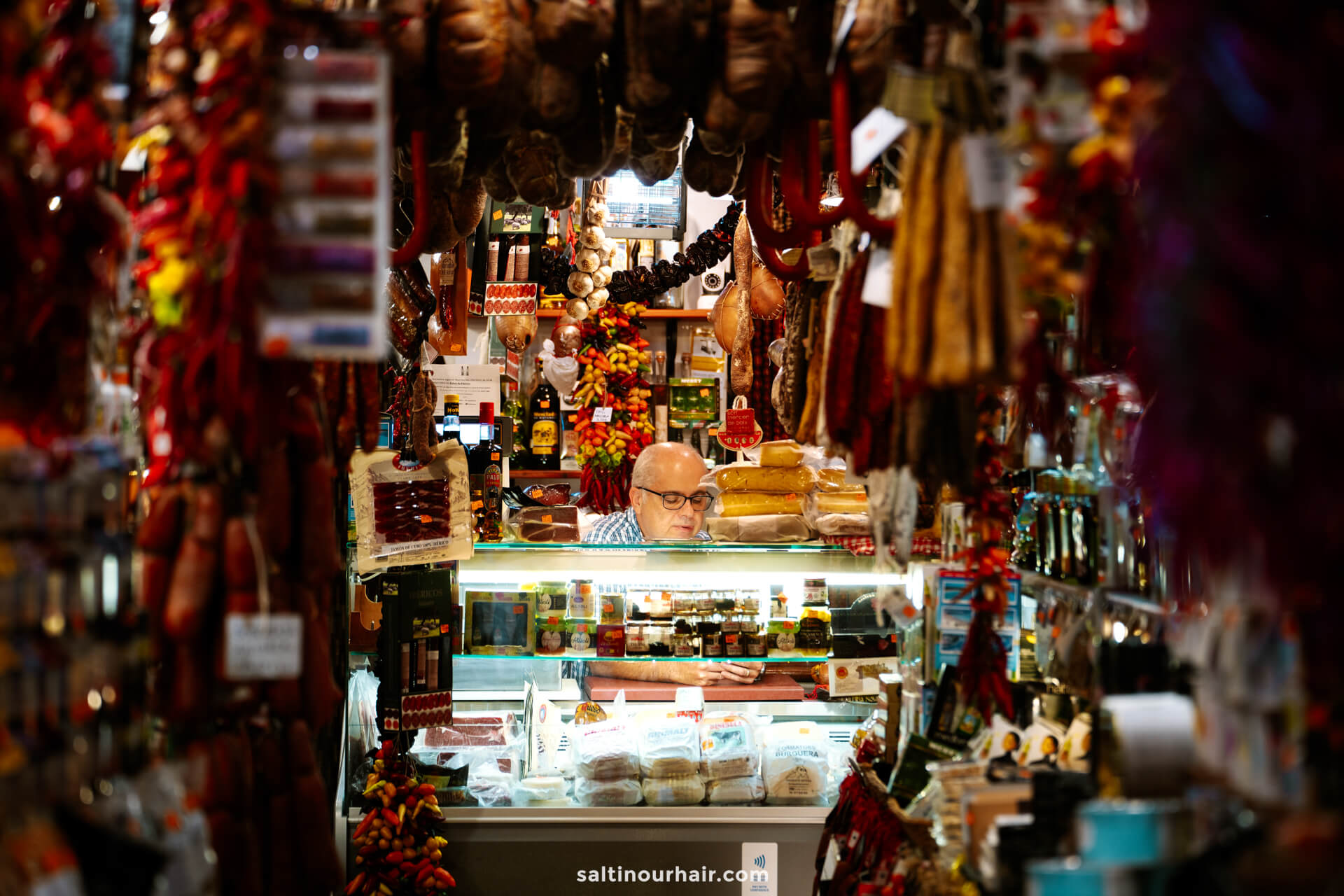shop interior market things to do in Palma