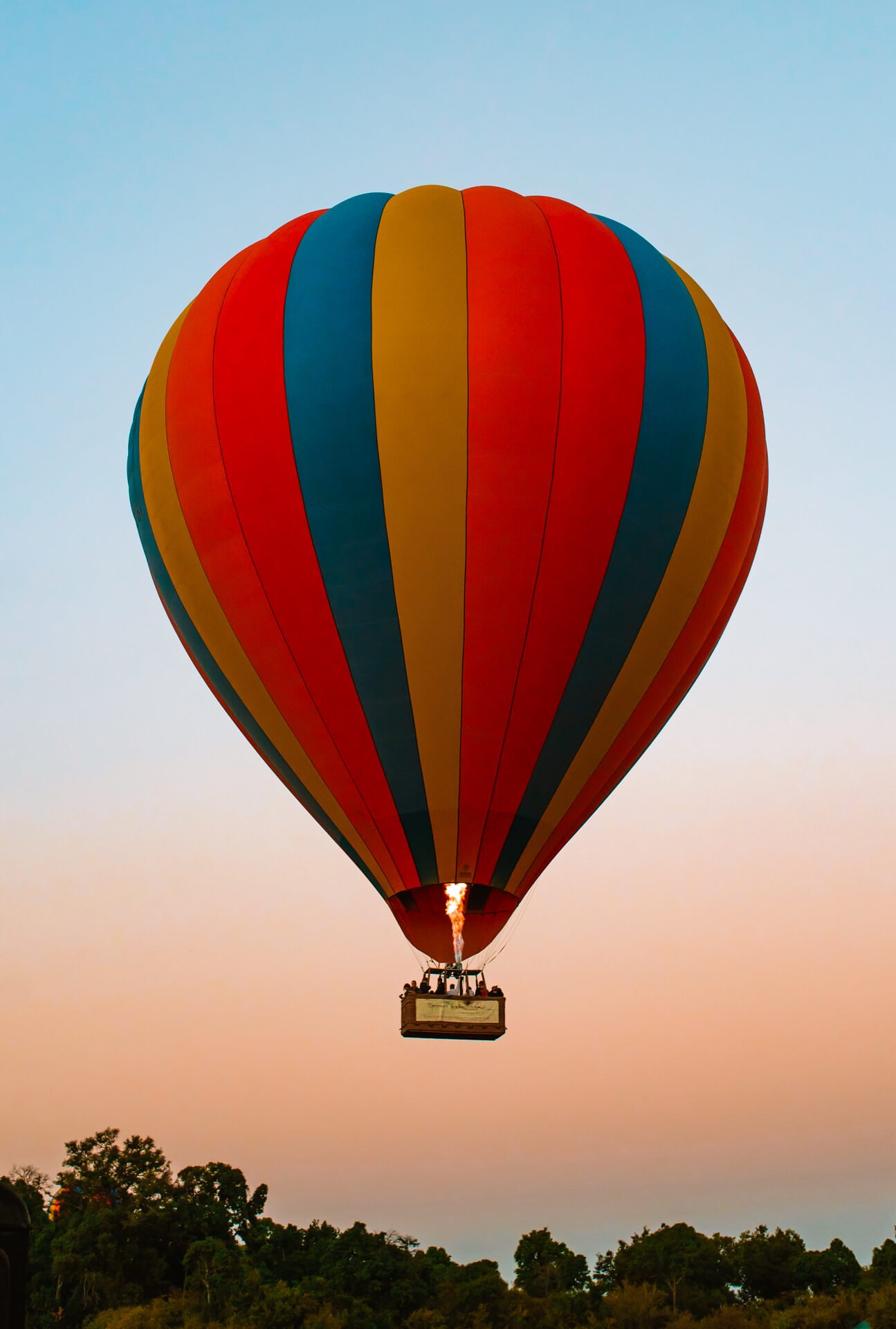 hot air balloon flight spain
