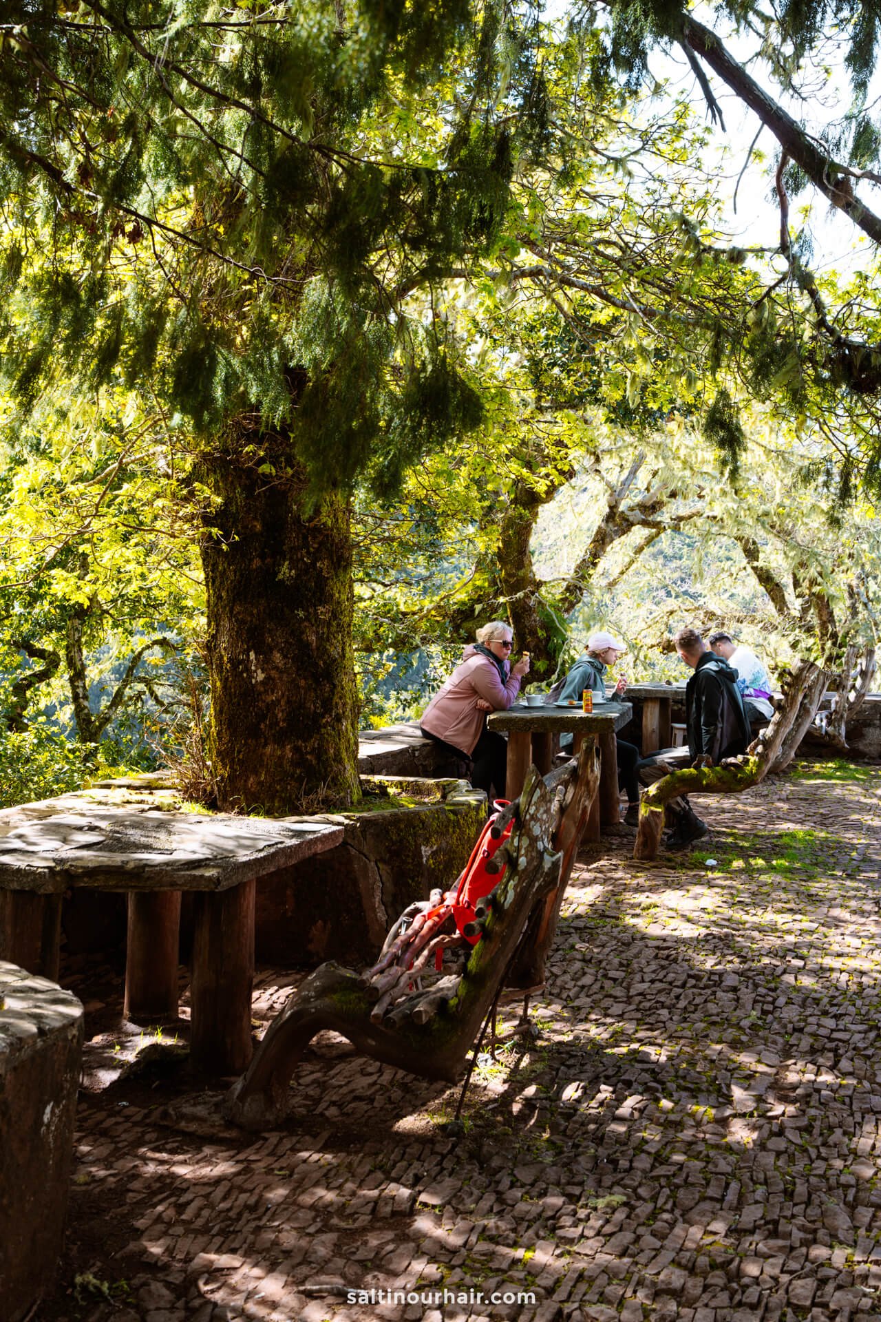 robaÃ§al cafe levada das 25 fontes