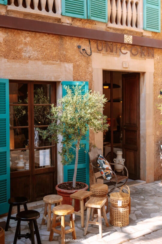 furniture store Santanyi Mallorca Market